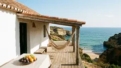 旅行と観光：手頃な価格の旅行先、ユニークなスポット、そして節約旅行のヒント